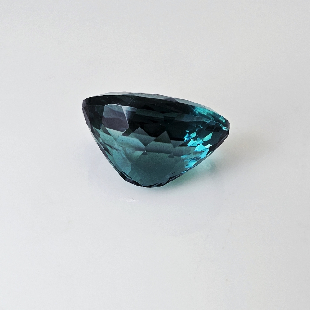 Certified Large Oval Paraiba Tourmaline 21.90 Carats! - Picture 3 of 7